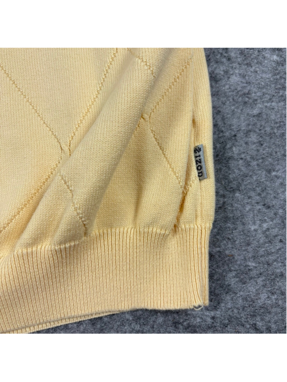 IZOD Golf Sweater Vest XL Yellow Argyle V Neck 100% Cotton Mens Preppy - Picture 4 of 12